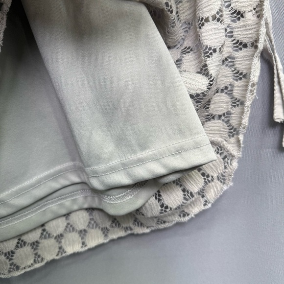 NWT Solitaire Gray Embroidered Boho Top Square Neckline 3/4 Tie Sleeves Size XL - Picture 10 of 12